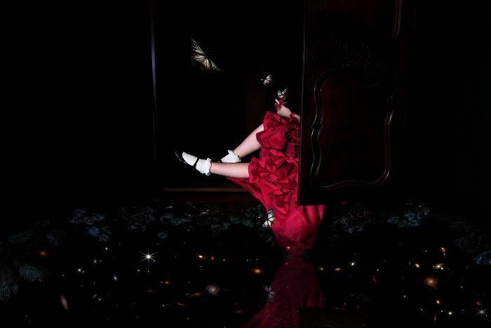 希少　美品　CHANEL　A girl philosophy 安珠 写真集 シャネル・ネクサス・ホール」にて写真家、安珠の『A girl
