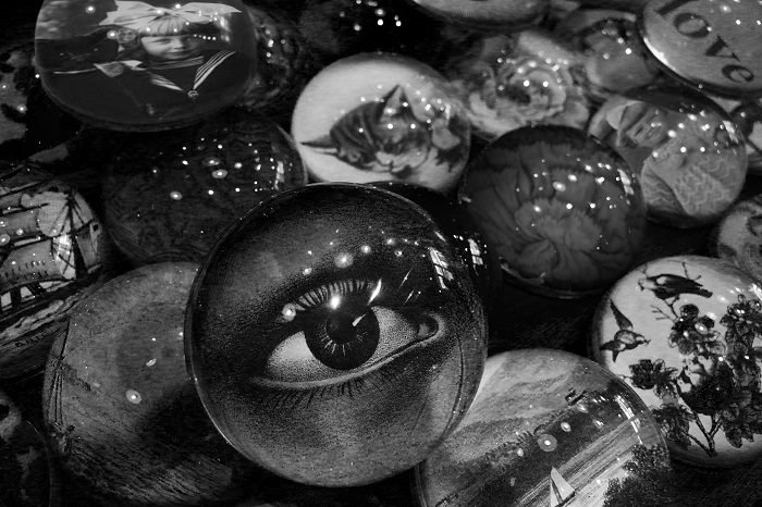 シャネル・ネクサス・ホール」にて写真家、安珠の『A girl philosophy