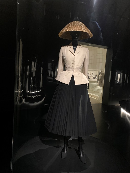 クリスチャン・ディオール、夢のクチュリエ」展へ──日本初上陸から70