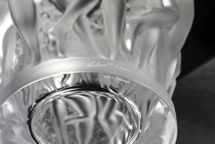 ラリック」が世界的写真家 田原桂一とコラボレーション。ポップアップ