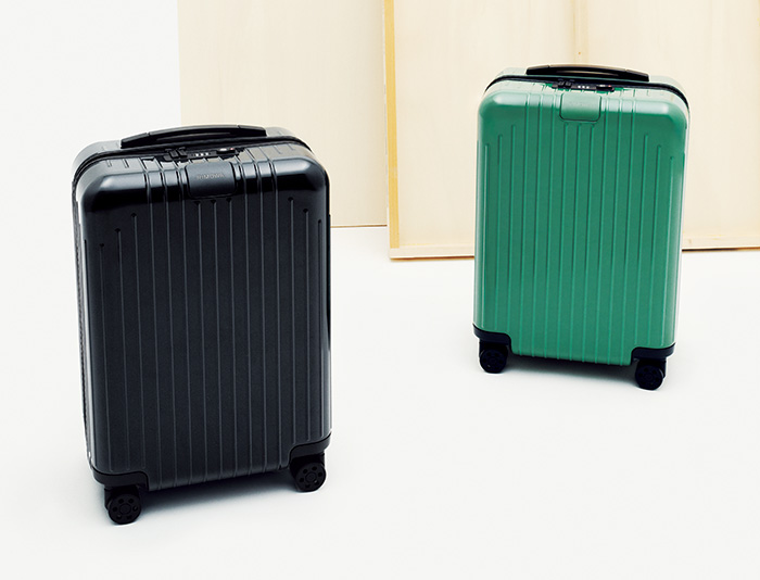 RIMOWA キャビン U グロス ジェード グリーン エッセンシャル キャビン 軽量機内持ち込みスーツケース