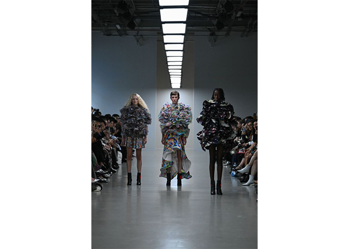 パリはモードの季節【マリ・クレールデジタル編集長のパリコレ日記