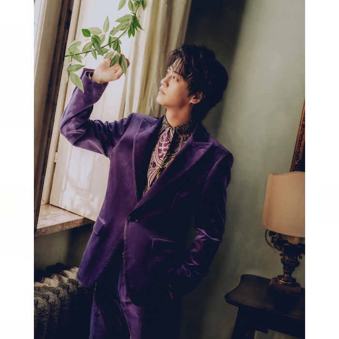 エトロ」祝宴の余韻に包まれるホリデーコレクション。髙橋海人の