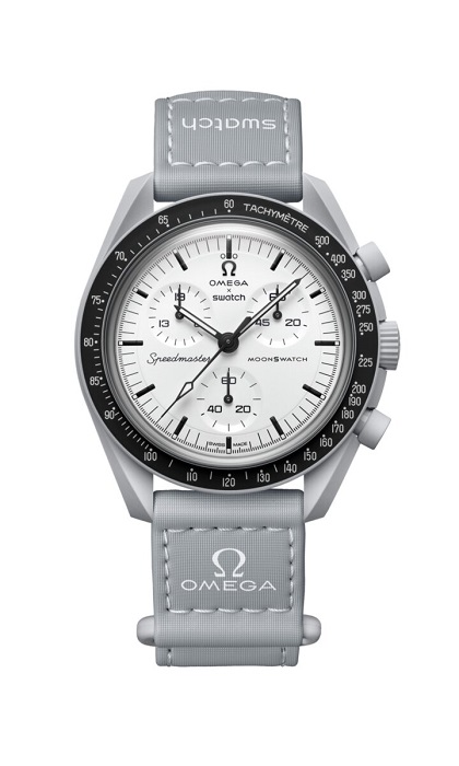 洗練と遊び心が宿る「オメガ」×「スウォッチ」が誘う新世界へ | marie