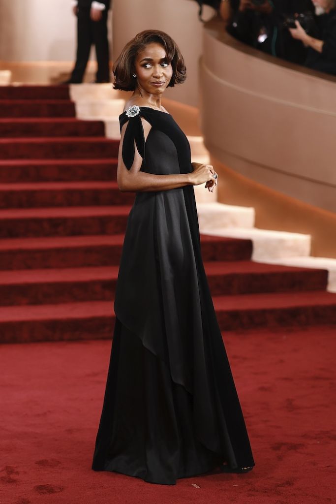 アヨ・エデビリ、シャネル、ゴールデングローブ賞